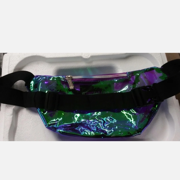Holographic Iridescent Sojourner Fanny Pack - Picture 3 of 3
